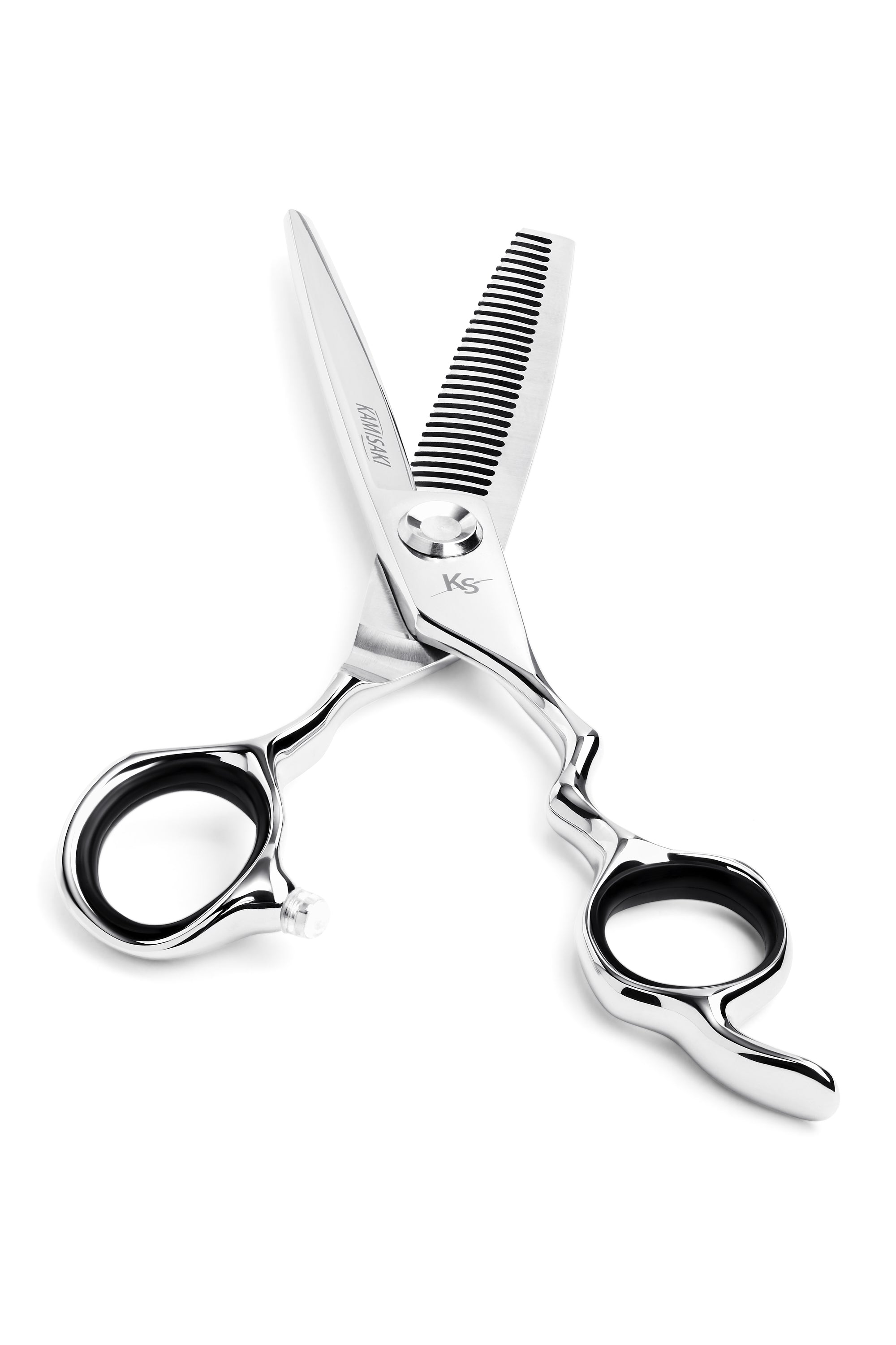 Impugnatura ergonomica delle forbici sfoltitrici Shogun per il massimo comfort del barbiere durante il taglio.